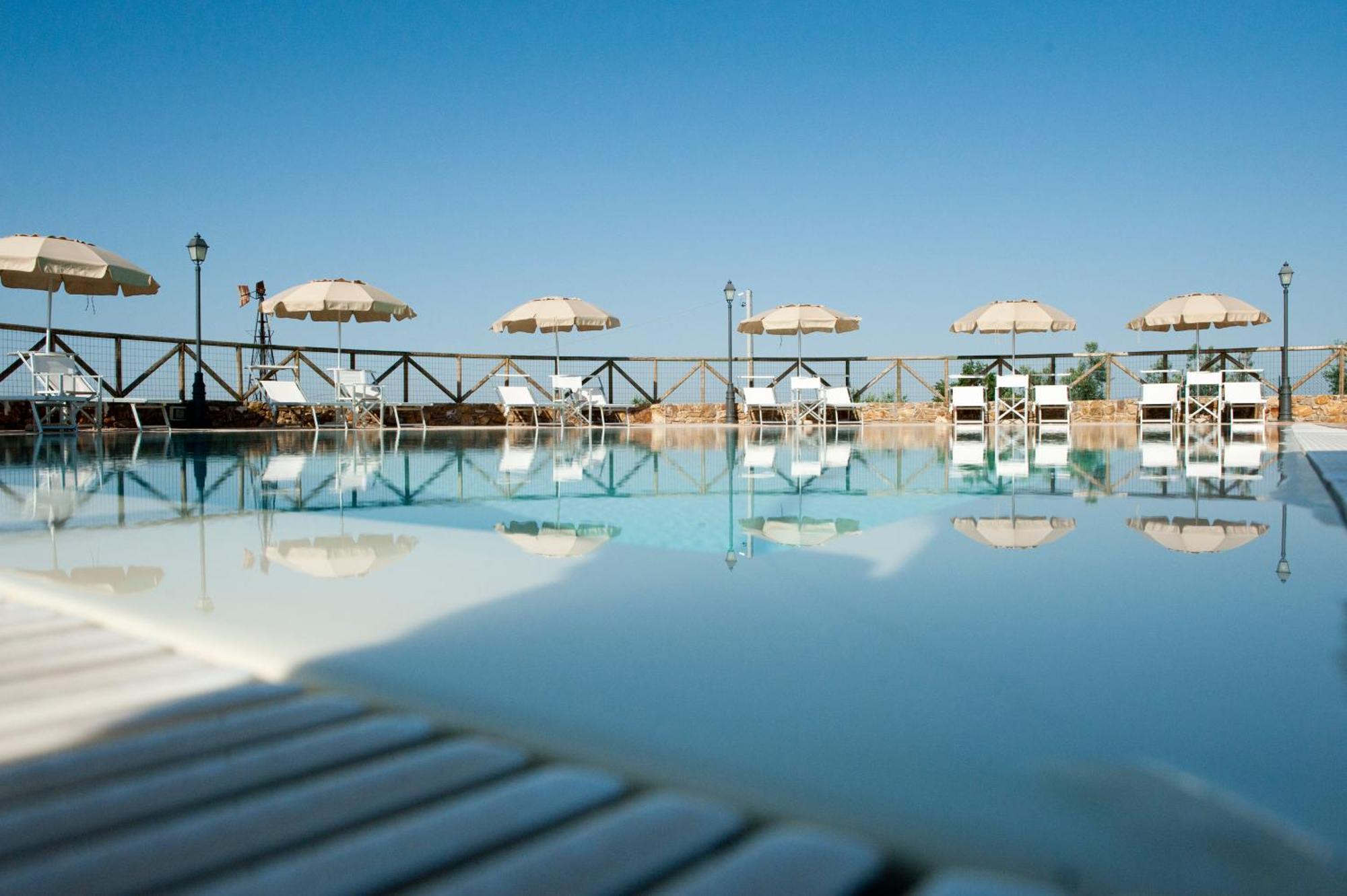 Apart-hotel Antico Borgo Casalappi 5*