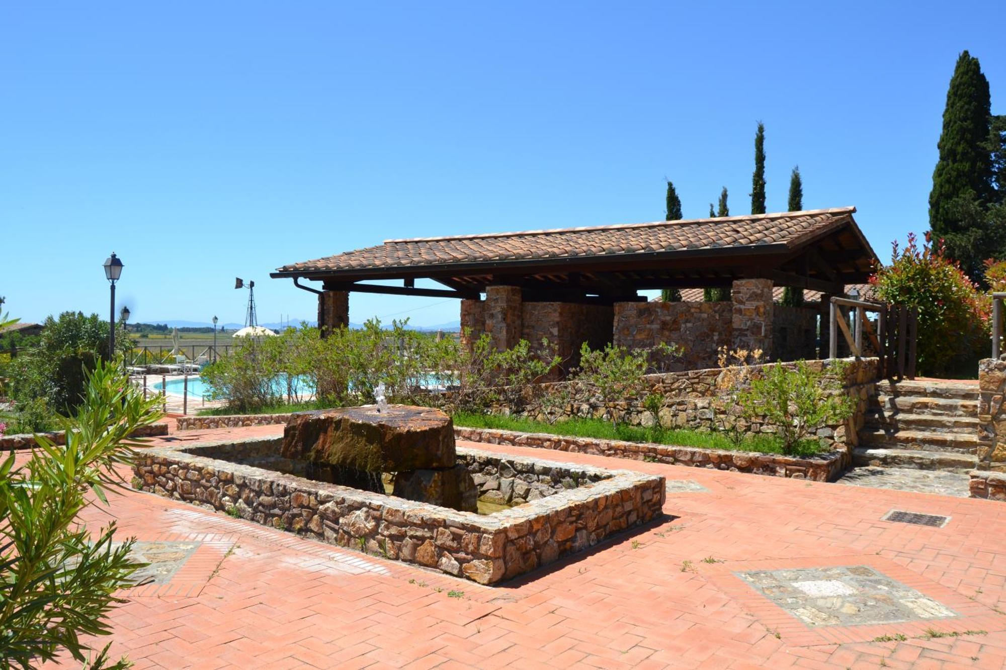 Antico Borgo Casalappi Aparthotel Campiglia Marittima